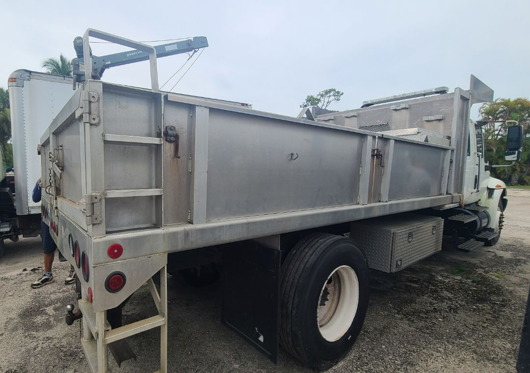 2008 INTERNATIONAL DuraStar 4300 - Image 3